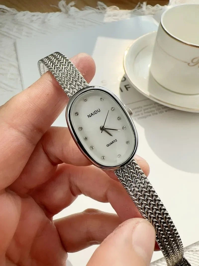 Luxury Oval Dial Rhinestone Watch New Brand Quartz Watch for Women Adjustable Stainless Steel Strap Wristwatches Wholesale Gift