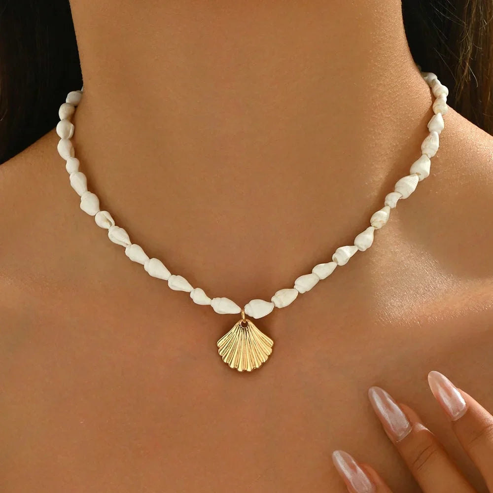 Fashionable  Natural Seashell Beaded Necklace Shell Pendant Ocean Inspired Jewelry Choker Suitable For Women Holiday Party Daily