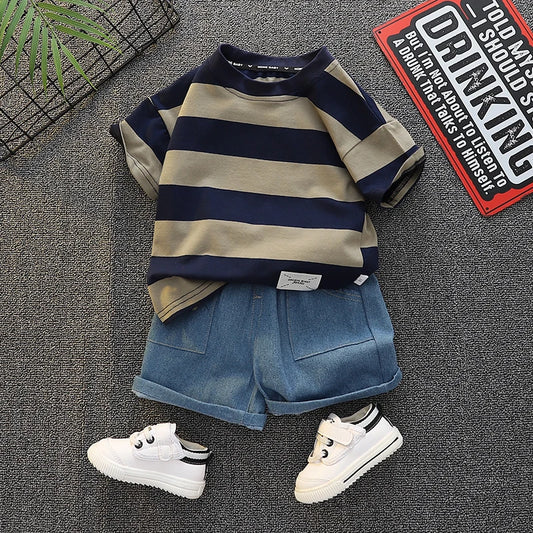 0-5 year old baby boy clothes set summer solid color striped casual children's short sleeves + fashionable handsome shorts two-p