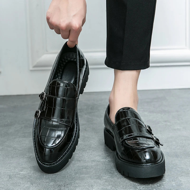 Brand Fashionable Casual Leather Shoes Men Business Formal Wear A Pedal Thick Soled Loafers Suit Shoe Patent Leather Shiny Shoes