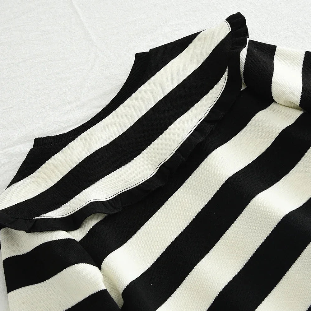 Children's Fashionable Casual T-shirt Dresses Black and White Color Blocked Collar