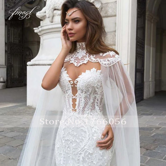 White Bridesmaid Dresses: Wedding Dresses Appliques Button Court Train Trumpet
