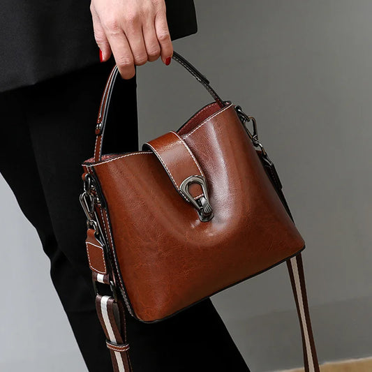 Real Oil Wax Leather Women's Bucket Bag Casual and Simple Handbag Large Capacity