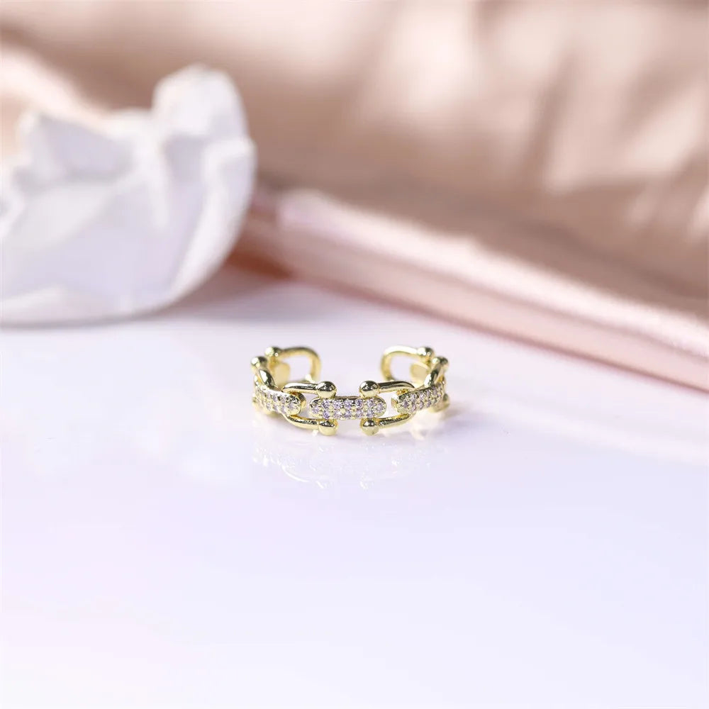Simple and Elegant Ring Female Line Twisted Rope Ring Temperament Fashion Exquisite Jewelry