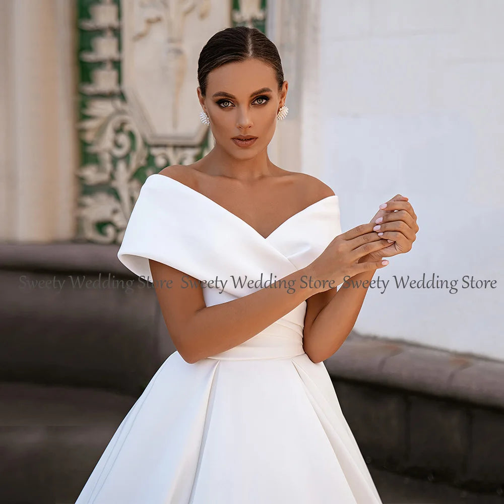 White Bridesmaid Dresses: Ball Gown Wedding Dresses Off The Shoulder V Neck