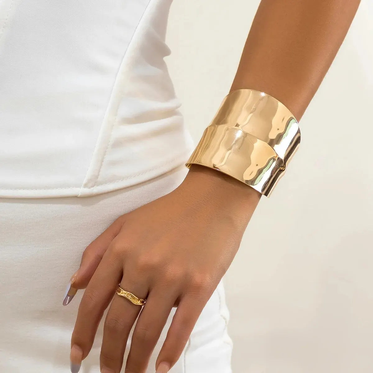 Punk Heavy Metal Irregular Open Bangle for Women Gold Color Wide Big Cuff Bracelet Trendy Jewelry On The Hand Wedding Party Gift