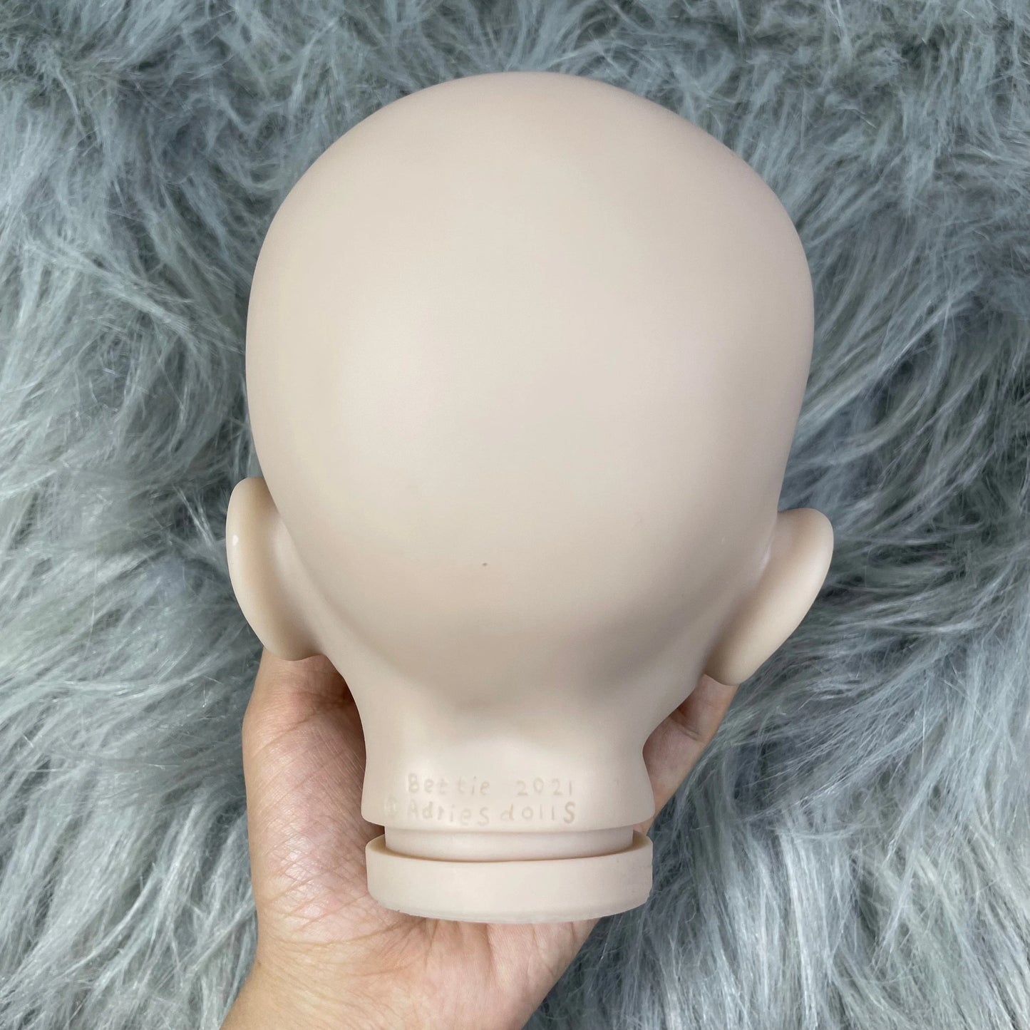 MRB 18 inch Reborn Doll Kit Bettie Lifelike Unfinished Unpainted Fresh Color Blank Vinyl Doll Kit with Cloth Body