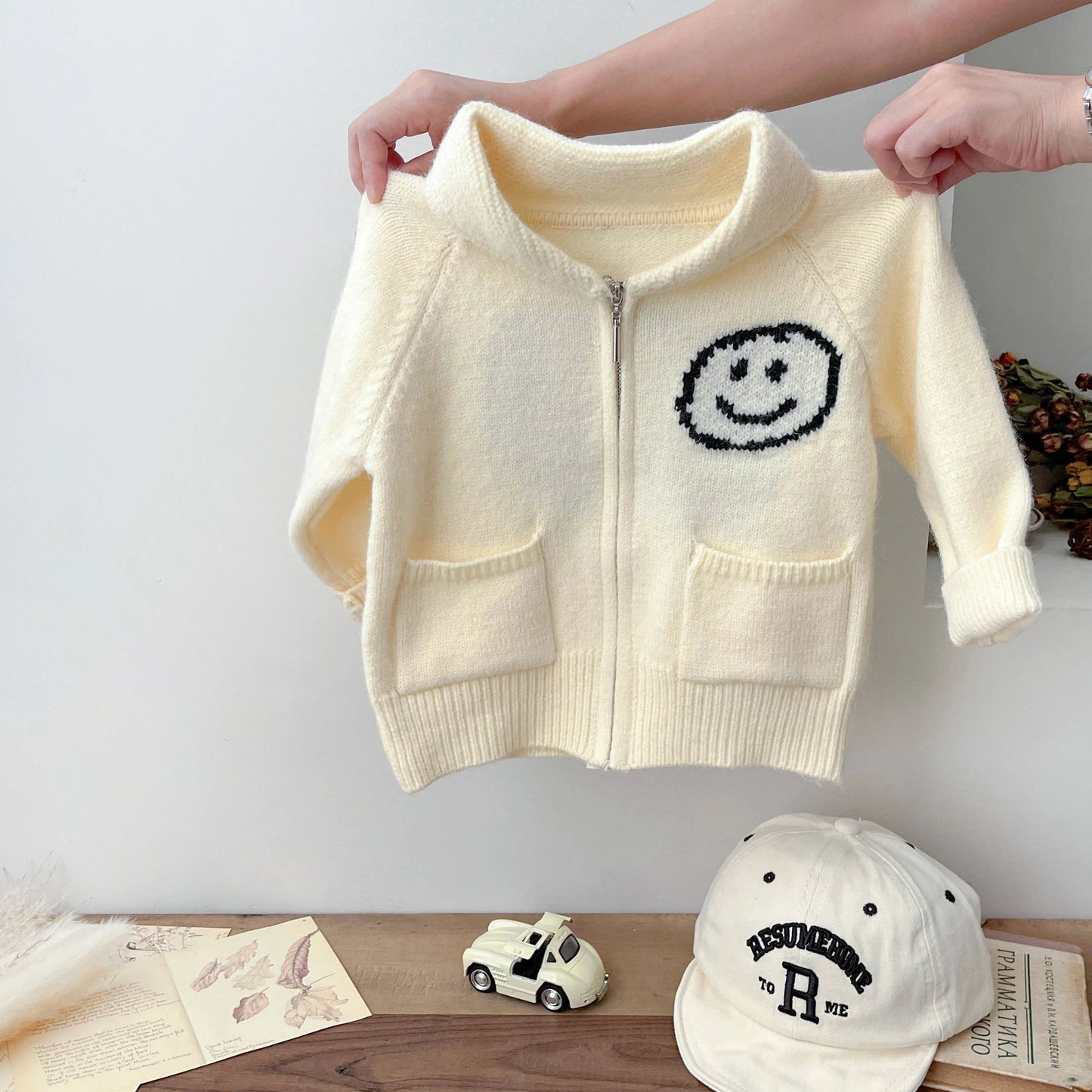 Baby Girls/Boys Knitted Coat Zippered Korean Long Sleeved with Vertical Pattern Fashion Soft Casual