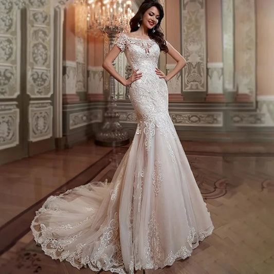 White Bridesmaid Dresses: Wedding Dress Short Sleeves Lace Appliques Elegant