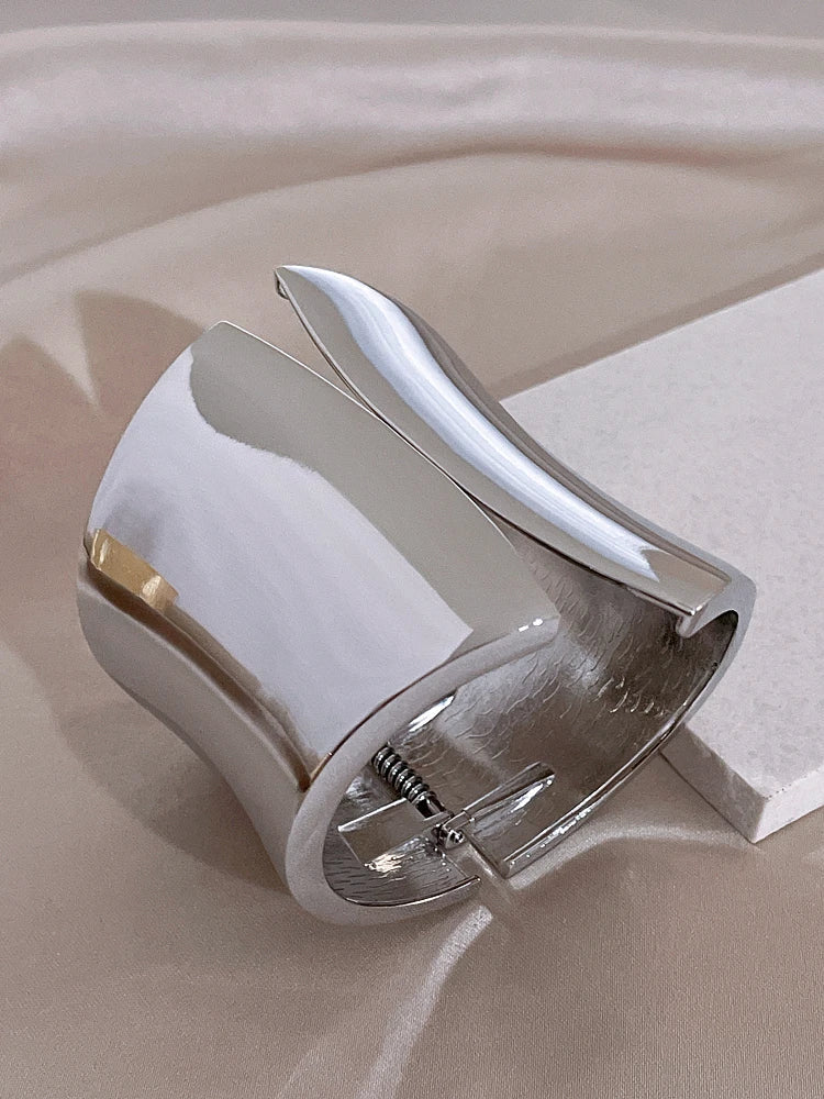 Exaggerated Chunky Heavy Metal Bracelet Bangle for Women Punk Goth Irregular Wide Gold Color Open Bracelet Party Jewelry Bijoux