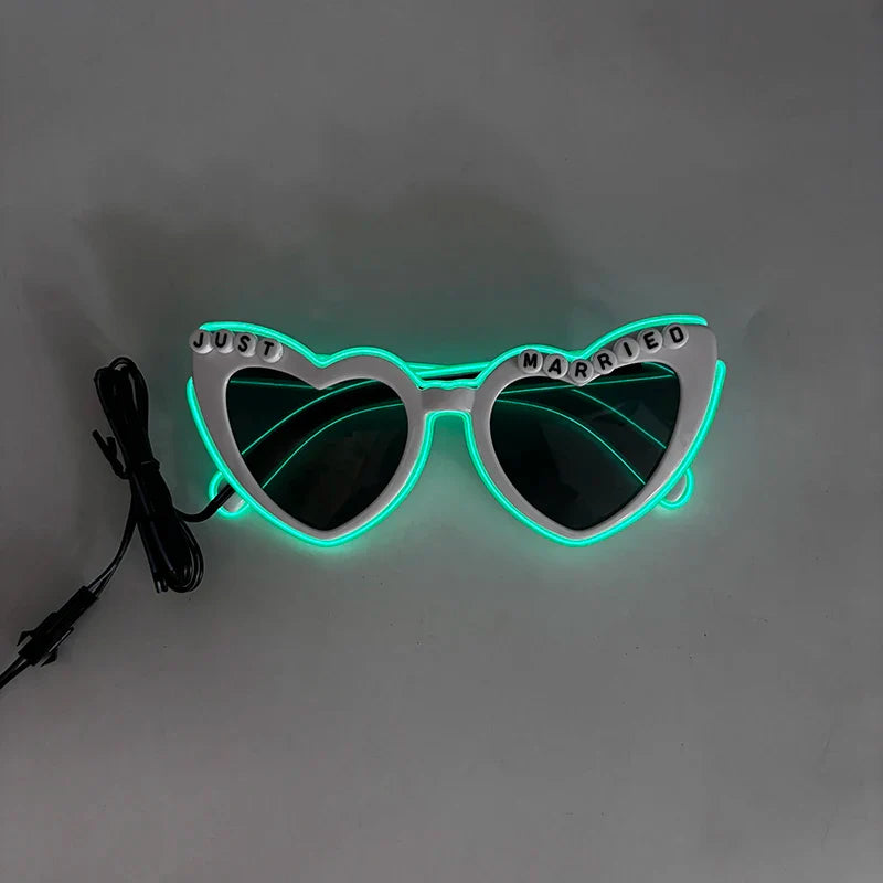 LED Just Married Glasses Wedding Bride To Be Surprise Gift Couple Glasses Souvenirs Glowing Heart Glasses Married Sunglasses