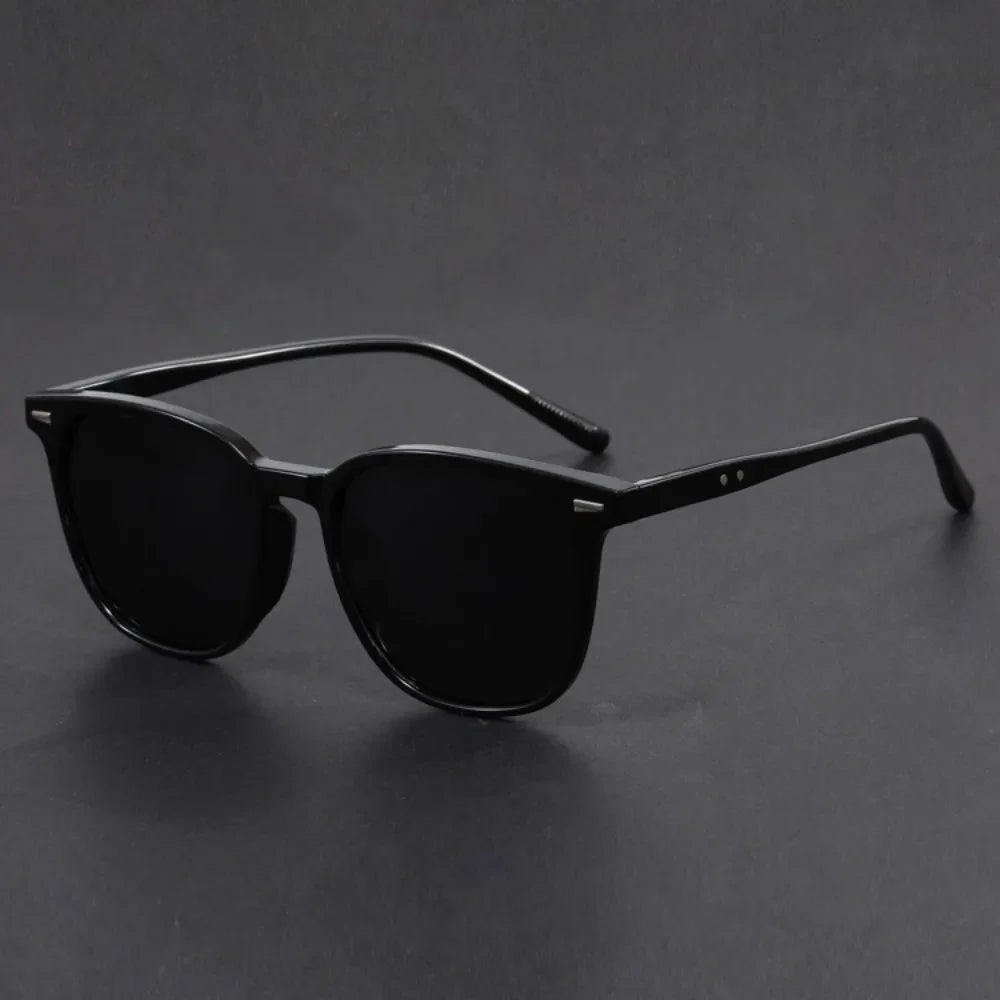Male and female ultralight round sunglasses driving fishing UV polarized fashion glasses