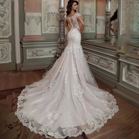 White Bridesmaid Dresses: Wedding Dress Short Sleeves Lace Appliques Elegant