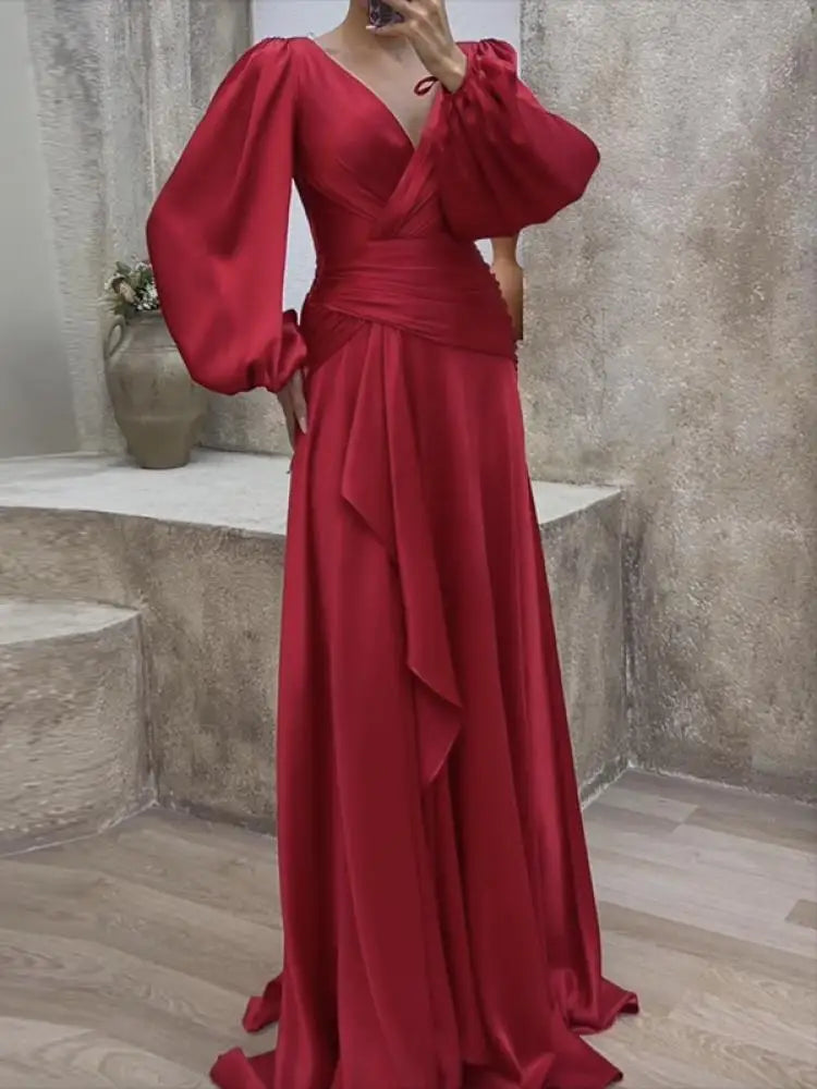 Formal attire Dresses: Female Fashion Solid Color Pleated Party Evening Dresses