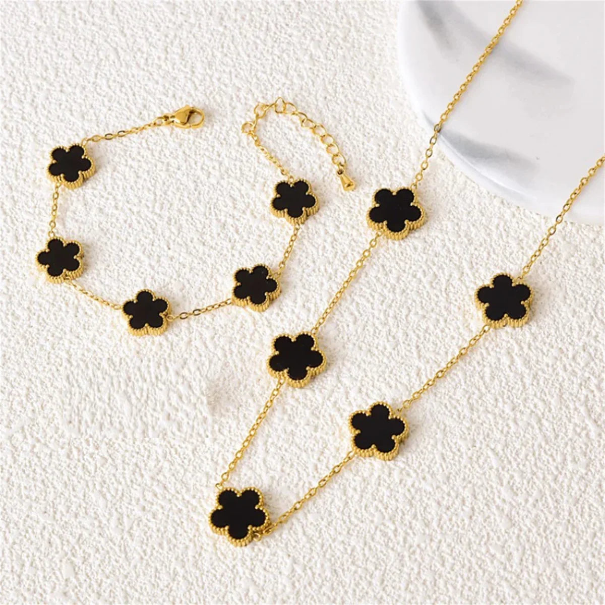 2/4Pcs 18K Gold Plated Five Leaf Flower Earring Necklace Bracelet Set for Women, Elegant Fashion Design Bracelet Jewelry Gifts