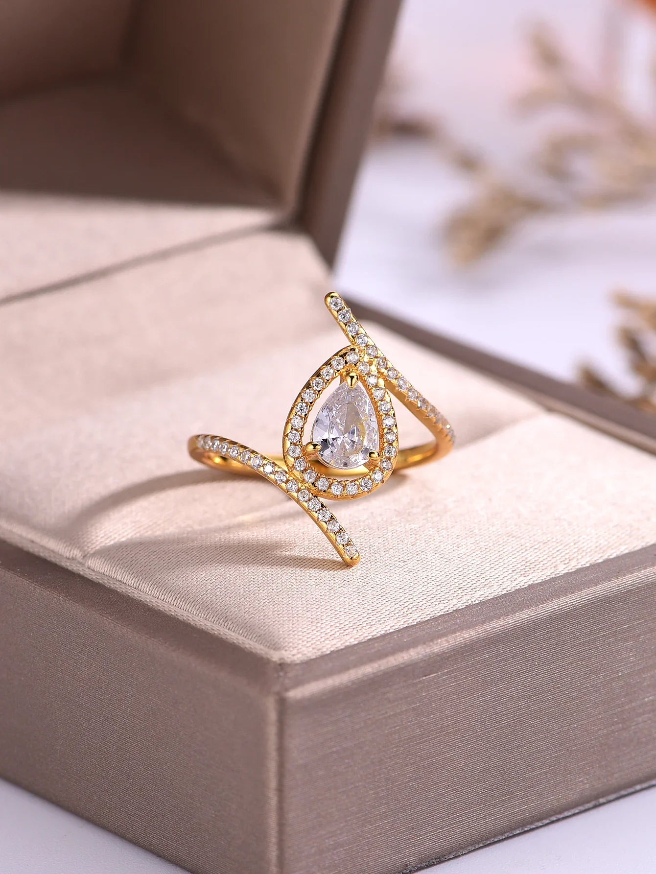 S925 Silver 0.8CT Water Drop Moissanite Ring Fine Jewelry Gold Plated 18k Suitable for Gift Giving Anniversary Birthday Gift