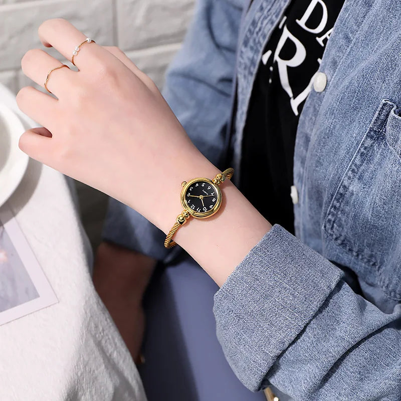 YIKAZE Women Bracelet Watch Retro Gold Bangle Women Watches Stainless Steel Retro Ladies Quartz Wristwatch Clock Dress Watch