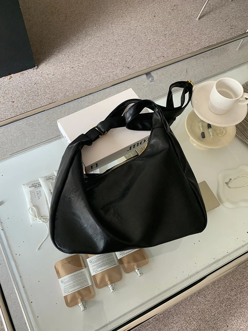 Casual Large Capacity Messenger Bag Women Fashion Designer