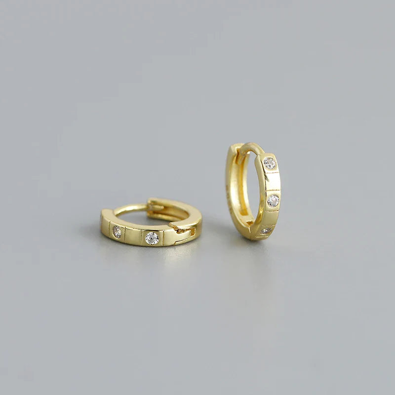 WANTME 925 Sterling Silver Simple Stripes Shiny Zircon Huggies Hoops Earrings for Women Fashion Unisex Punk Jewelry Ear Buckle