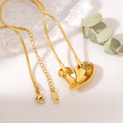 Stainless Steel Heart Pendant Necklace for Women Vintage Snake Chains Chic 18K Gold