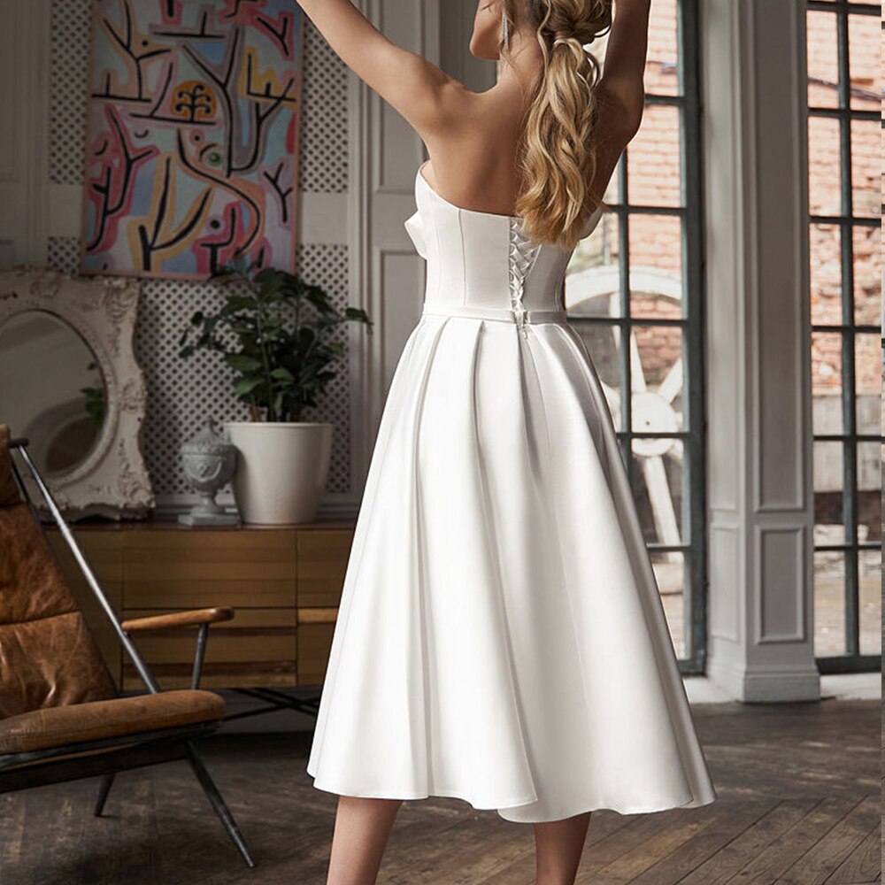 White Bridesmaid Dresses: Short Wedding Dress Sweetheart Elegant Side Slit Lace Up
