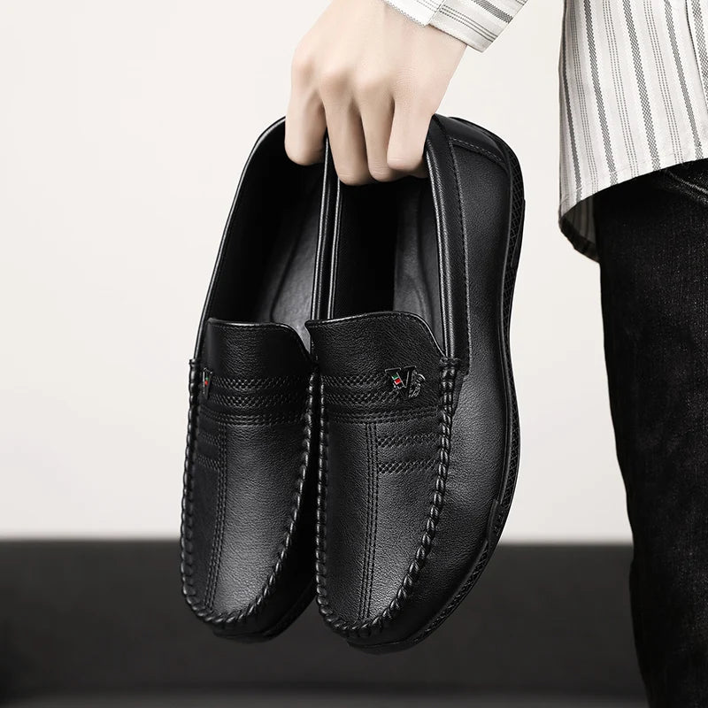 New White Leather Men Casual Shoes Luxury Brand Black Formal Dress Shoes Designer Men Loafers Breathable Slip on Driving Shoes