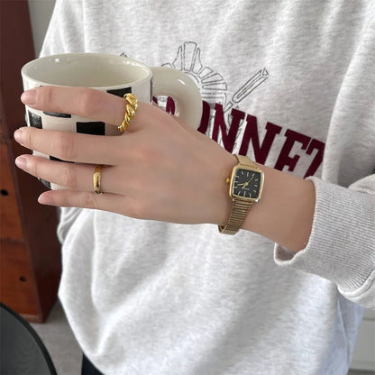 Brand Simple Quartz Watch for Women Retro Luxury Gift Ladies Watches Small Dial Adjustable Stainless Steel Strap Wristwatches