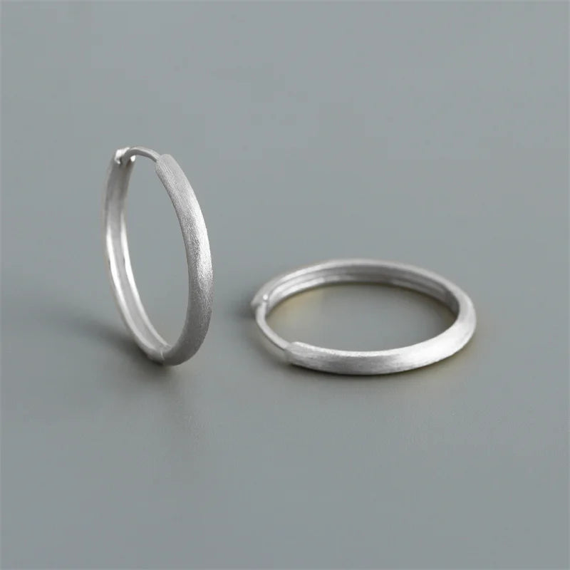WANTME 925 Sterling Silver Minimalist Matte Gothic Unisex Huggies Ear Hoop Earrings for Women Men Piercing Ear Buckle Jewelry