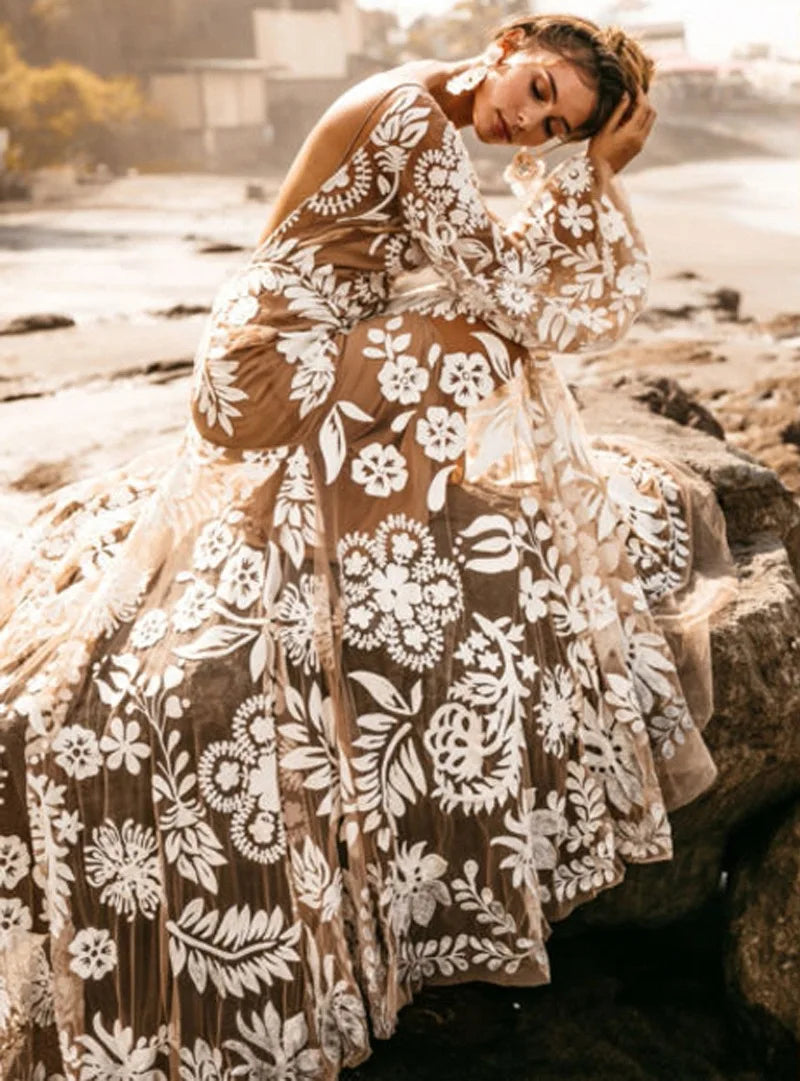 Evening wear Dresses: Long Sleeved Floor-Length Lace Formal Evening Prom Dress