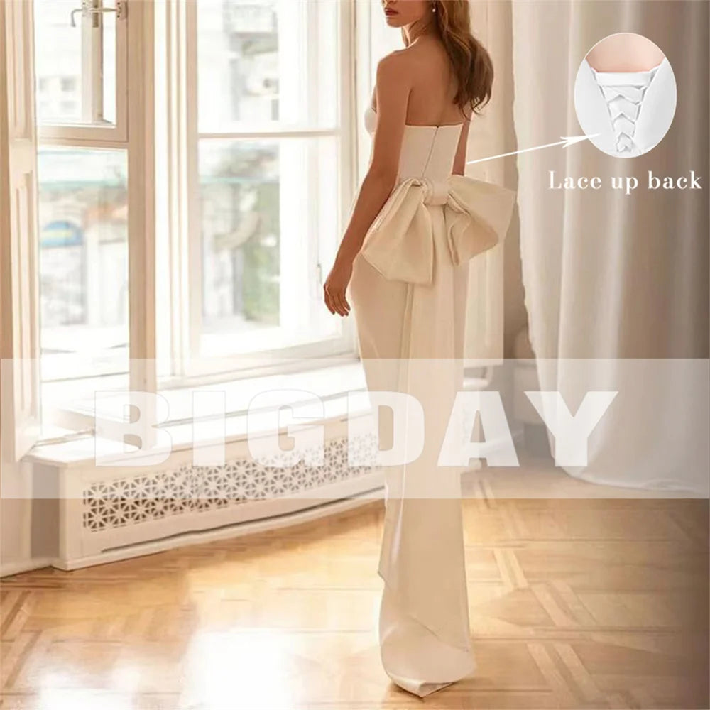 White Bridesmaid Dresses: Wedding Dress Strapless Satin Bow Sleeveless Simple