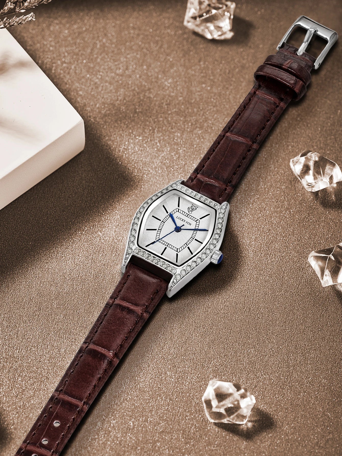 LUCKY FOX Retro ladies quartz watch barrel-shaped diamond luxury ladies wristwatch fashion watch as a gift