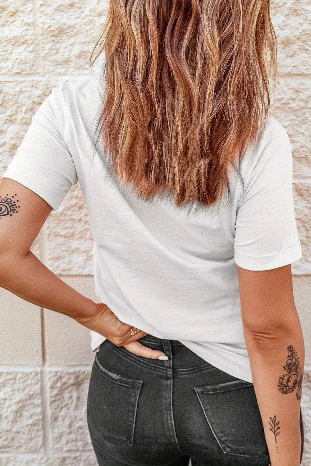 Women'S Golden Cherry Print Short Sleeve Stylish Round Neck Perfect for Spring Outfits Cherry Themed Items Aesthetic Clothes