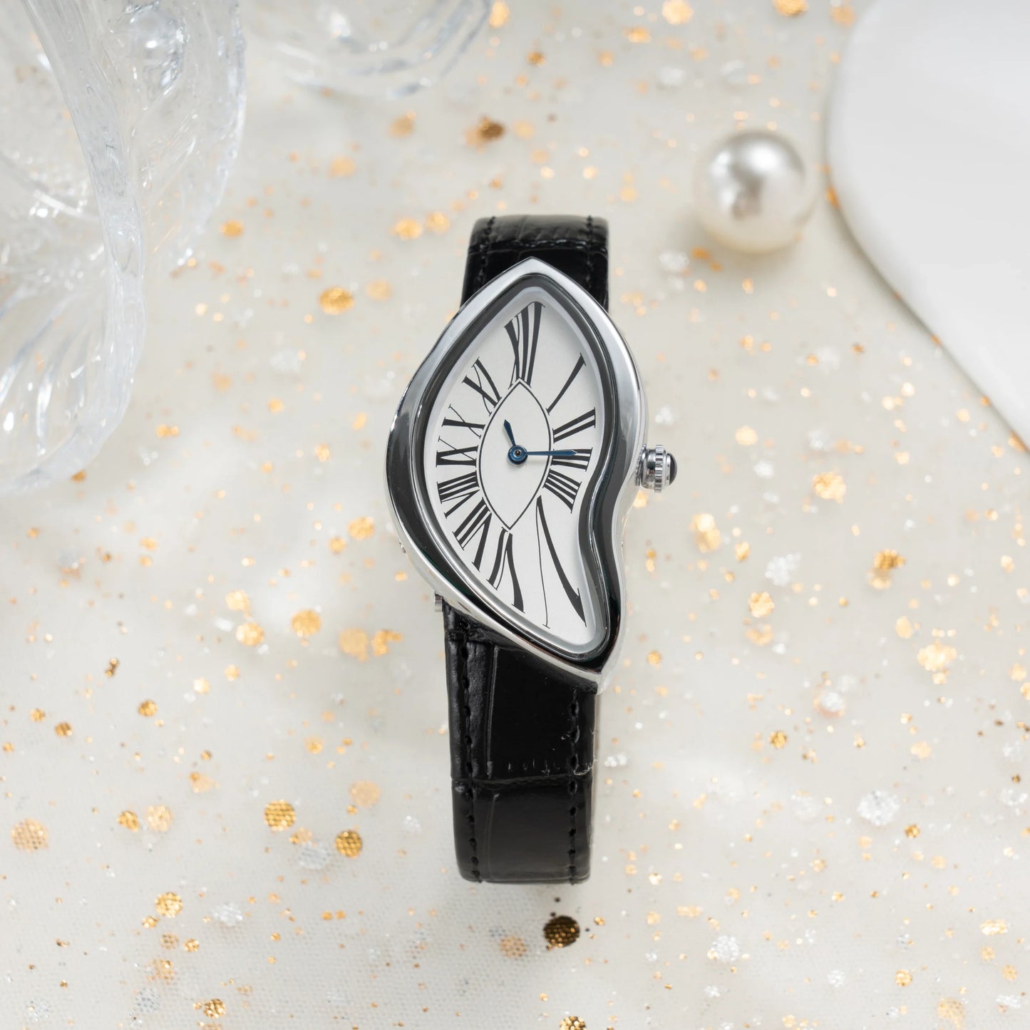 Medieval alien watches melt and twist y2k alien ladies and men Leather strap fashion advanced ins niche design quartz watch