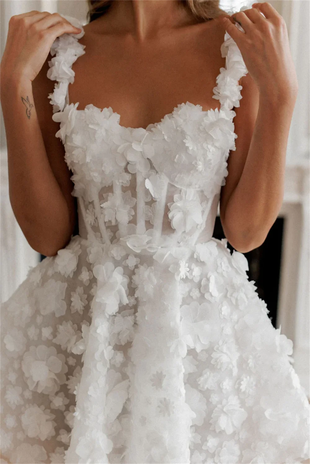 Homecoming Dresses: White Mini Prom Dresses Flower Lace Embroidery Evening Dress