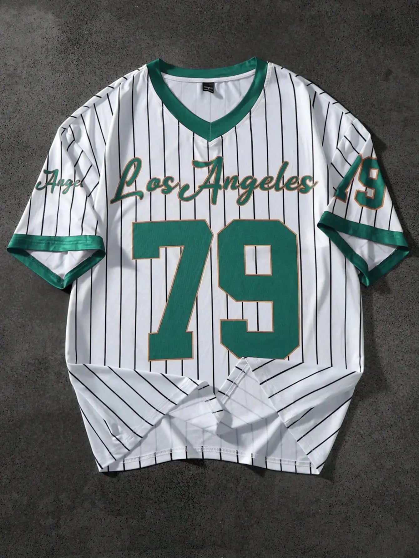 2025 summer new V-neck T-shirt Men's sports printed T-shirt V-neck short-sleeved T-shirt retro baseball chic