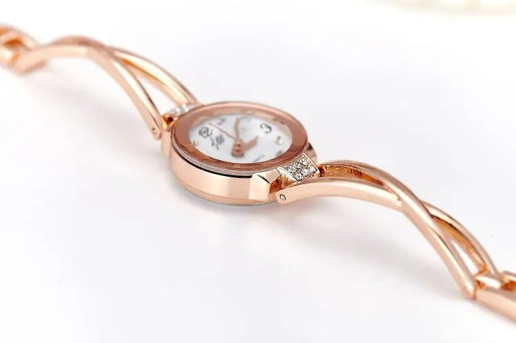 New Trendy Women Bracelet Watch Mujer Relojes Small Dial Quartz Leisure Popular Wristwatch Hour Female Elegant Watches
