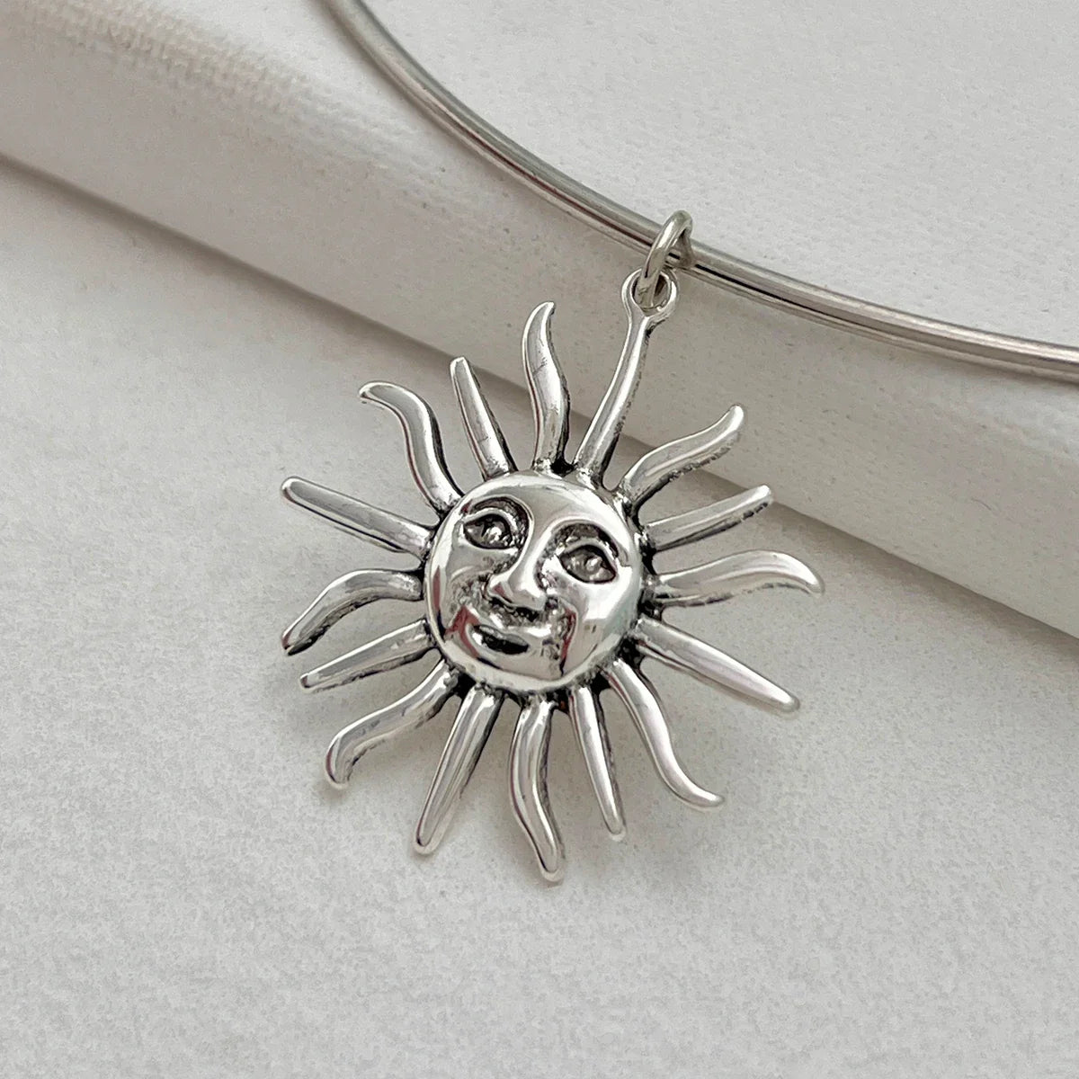 SHIXIN Retro Smooth Golden Metal Thin Choker Necklace for Women Trendy Sun Pendant Necklace Torques Summer Neck Chain Jewelry
