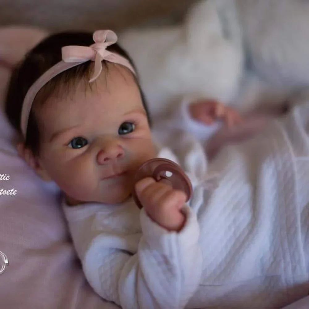 MRB 18 inch Reborn Doll Kit Bettie Lifelike Unfinished Unpainted Fresh Color Blank Vinyl Doll Kit with Cloth Body