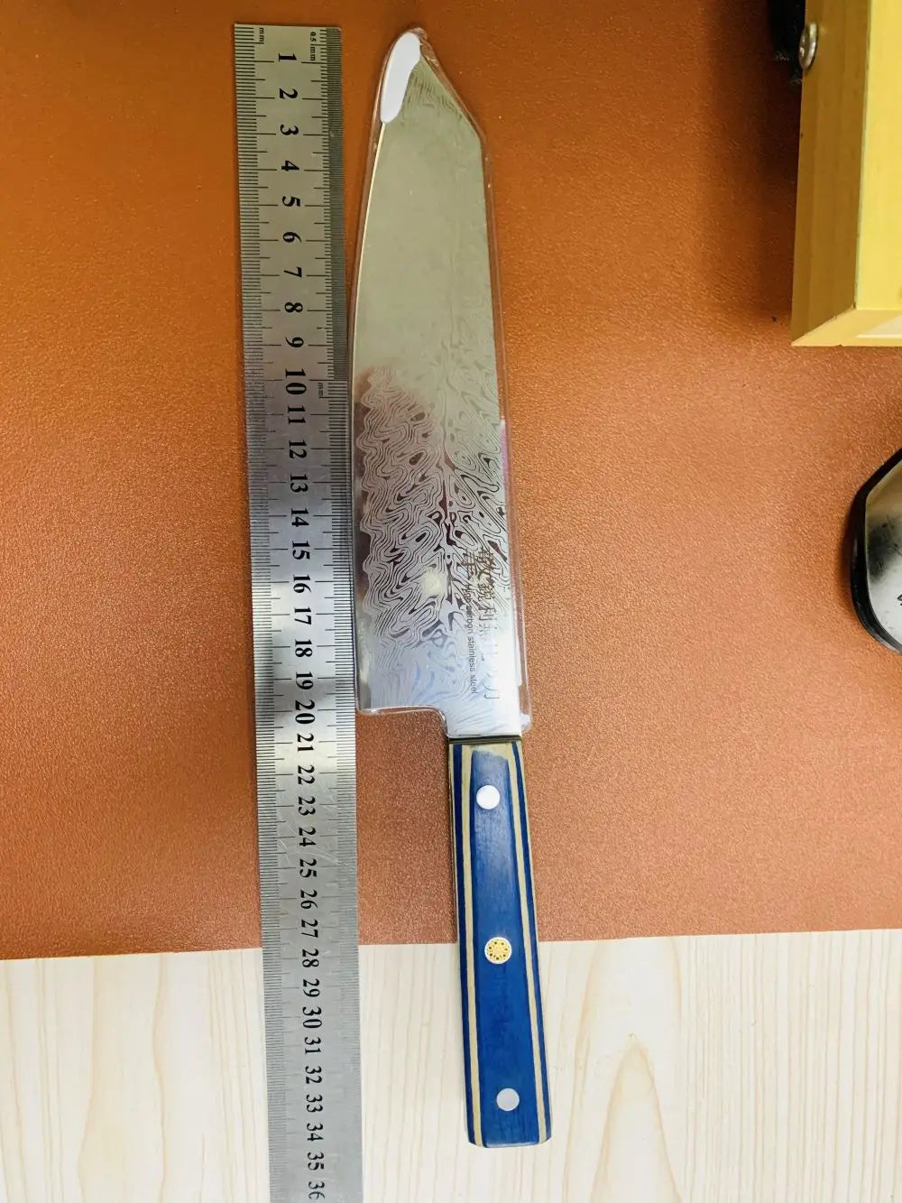 Santoku  Knife Laser Damascus Pattern Kitchen Knife With Ergonomic Pakka