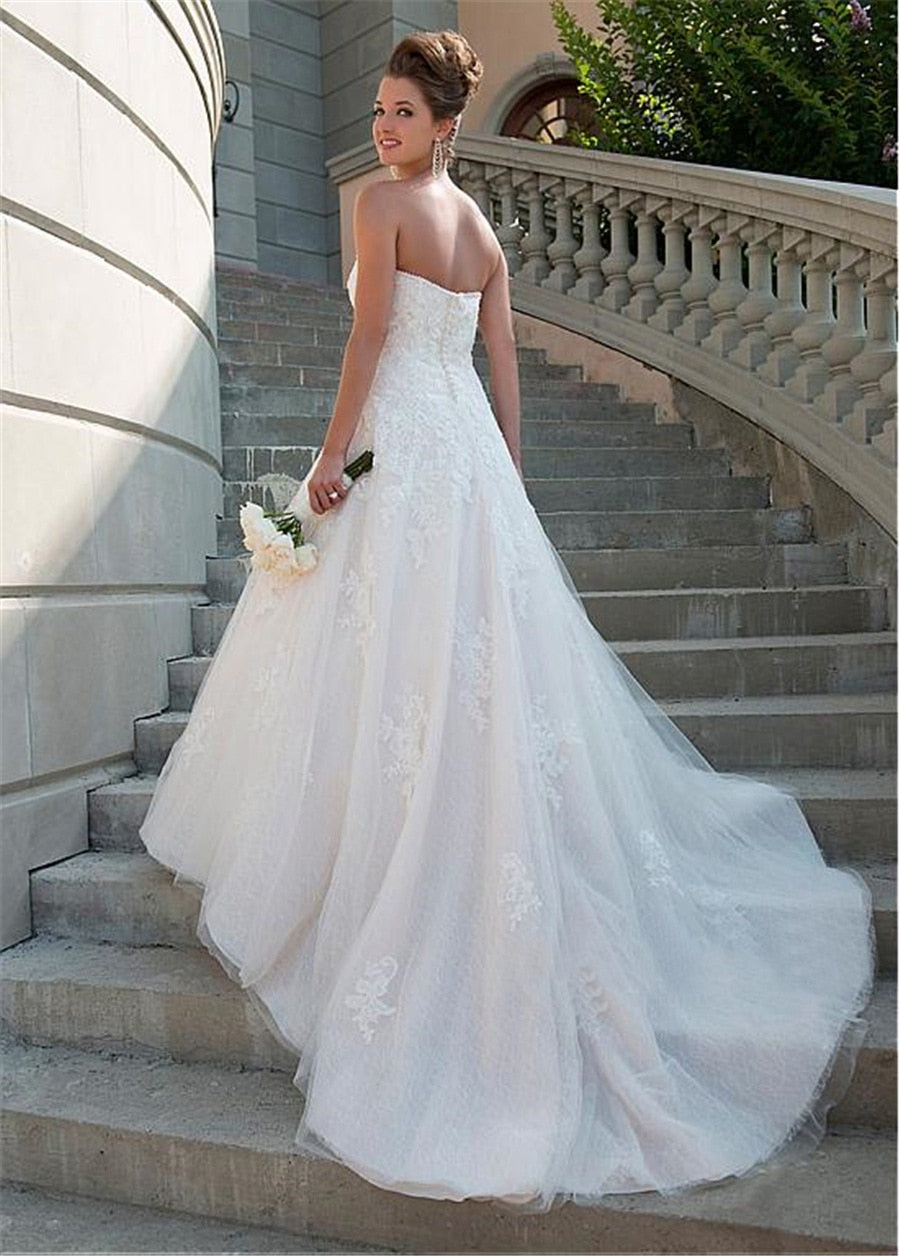 White Bridesmaid Dresses: Lace Sweetheart Neckline A-line Wedding Dress Strapless