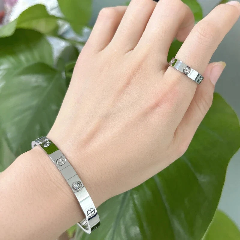 Luxury Brand Jewelry Fashion Stainless Steel Charm Luxury Jewelry Bangle SCREW Cartierreds Bracelets Couple Gift