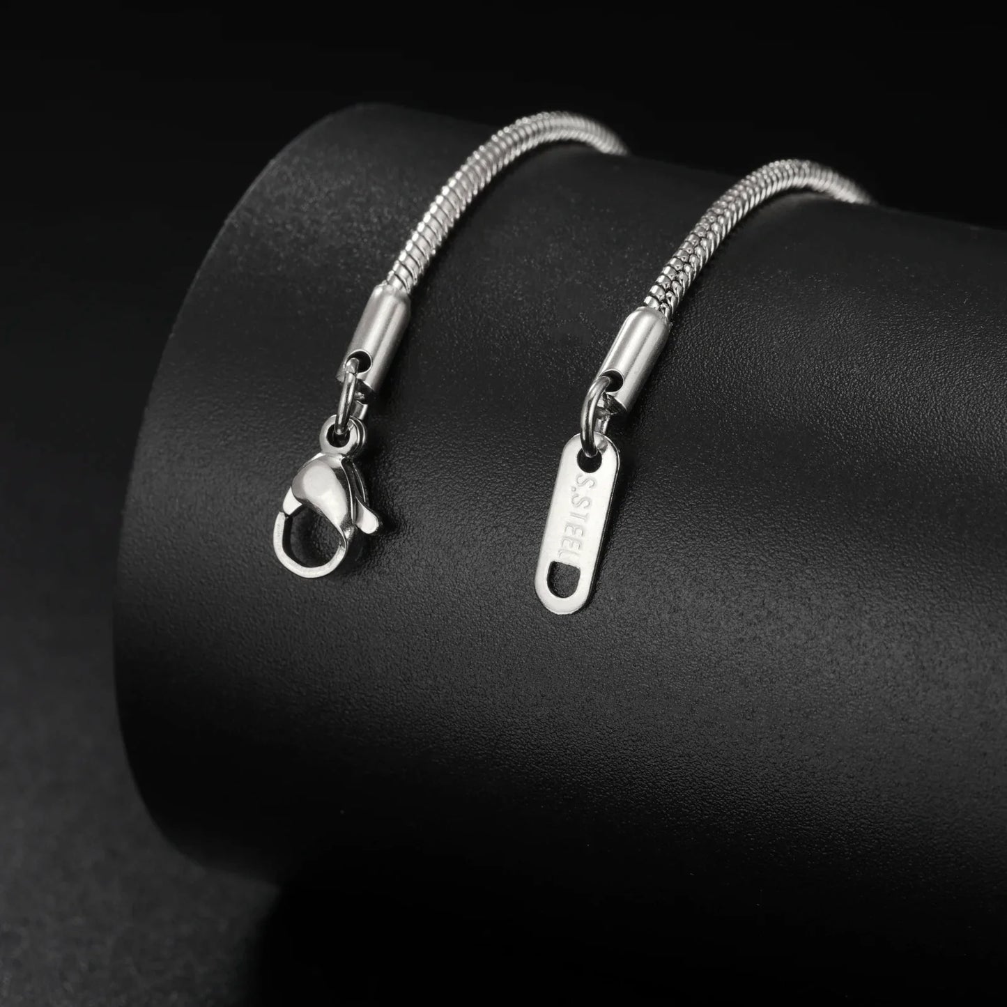Skyrim Stainless Steel Gold Color Round Snake Chain Necklace Women Men Long Neck Chains Trendy Punk Jewelry Gift Wholesale