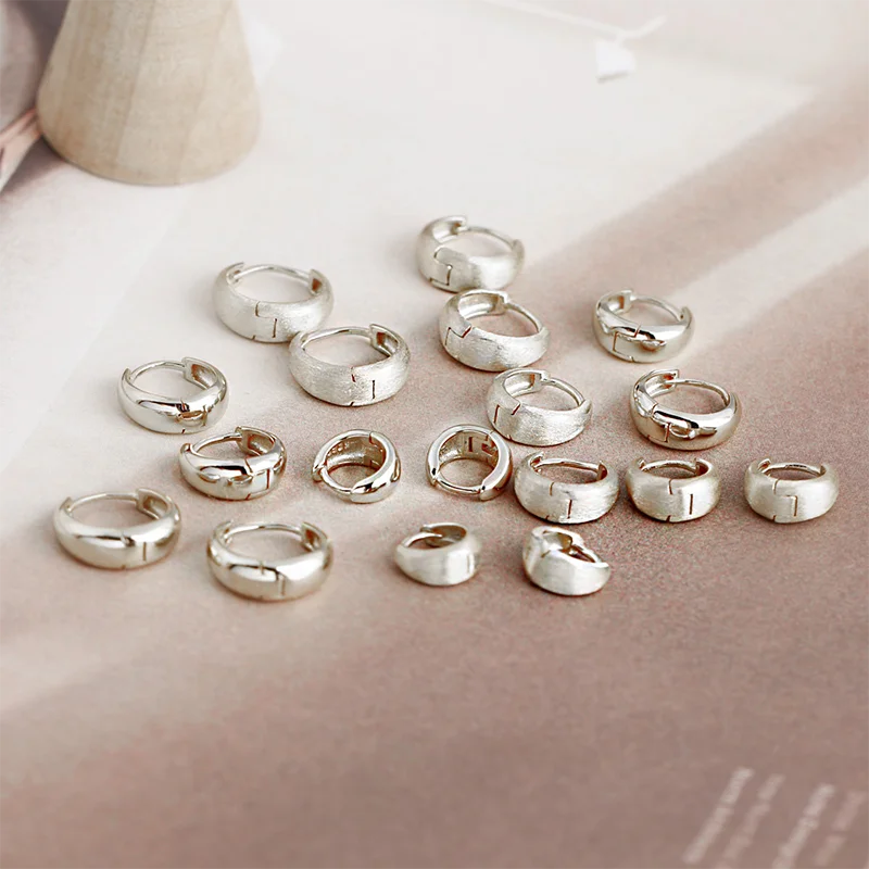 WANTME 925 Sterling Silver Fine Matte Simple Wide Huggies Gothic Hoop Earrings for Women Unisex Piercing Rock Jewelry Ear Buckle