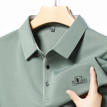 New Men's Business Casual Short Sleeved Shirt with Badge Solid Color Polo Shirt Fashionable Breathable Comfortable Versatile Top