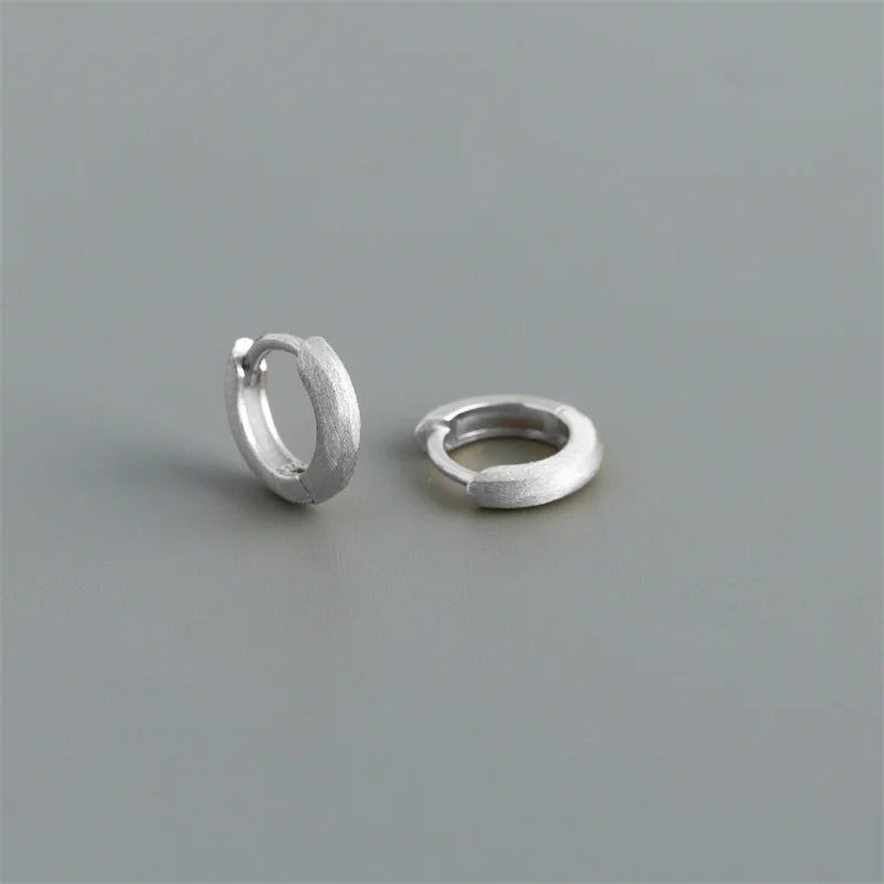 WANTME 925 Sterling Silver Minimalist Matte Gothic Unisex Huggies Ear Hoop Earrings for Women Men Piercing Ear Buckle Jewelry
