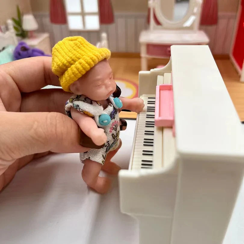 8cm Cute Mini Silicone Bebe Reborn Girl With 2 Sets Mini Outfits for Each Reborn Baby Girl Soft Touching Feeling Flexible Doll