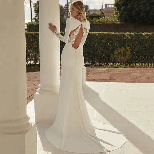 White Bridesmaid Dresses: V-Neck Wedding Dress Long Sleeve Lace Appliques Backless