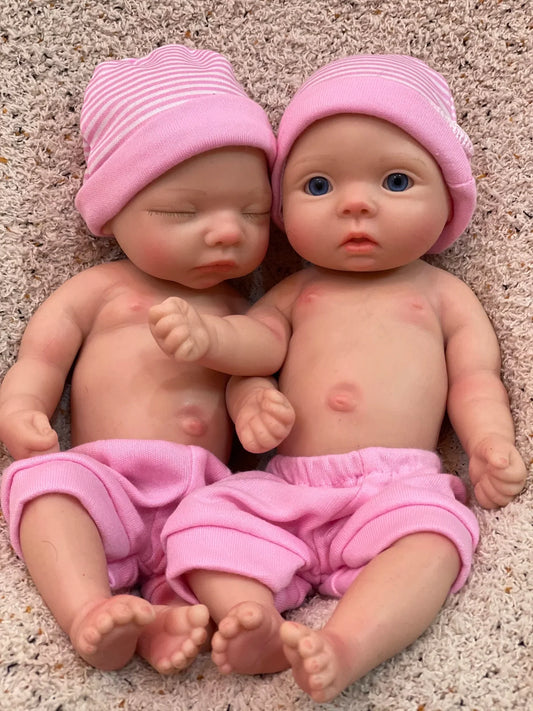 8styles/26cm Open and Close Eyes Cute Soft Full Body Solid Silicone Girl 3D Painted Skin Lifelike Real Corpo De Silicone Doll