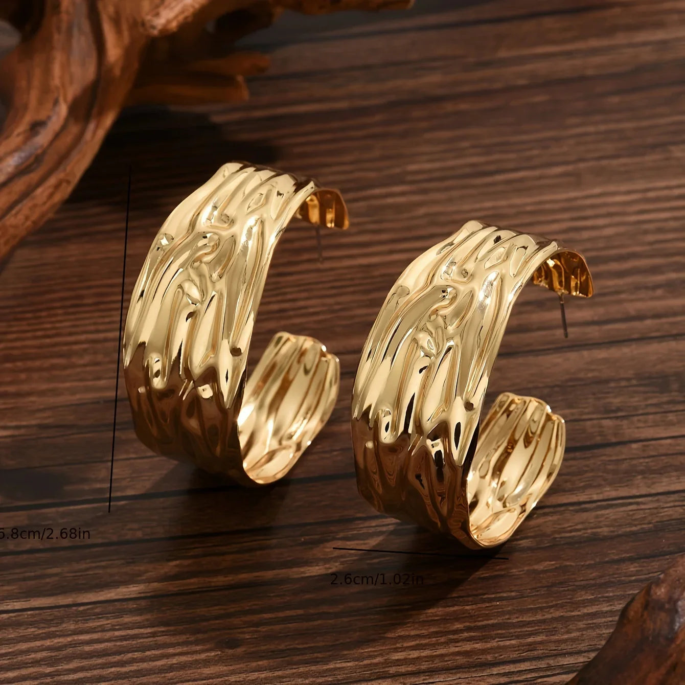 Lxalry Wave Prism Gold Hoop Earrings - Recycled Metal Hypoallergenic Jewelry for Day-to-Night Glamour
