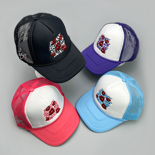 Niche Embroidered Letters Lip Baseball Hats Men Women Sunshade
